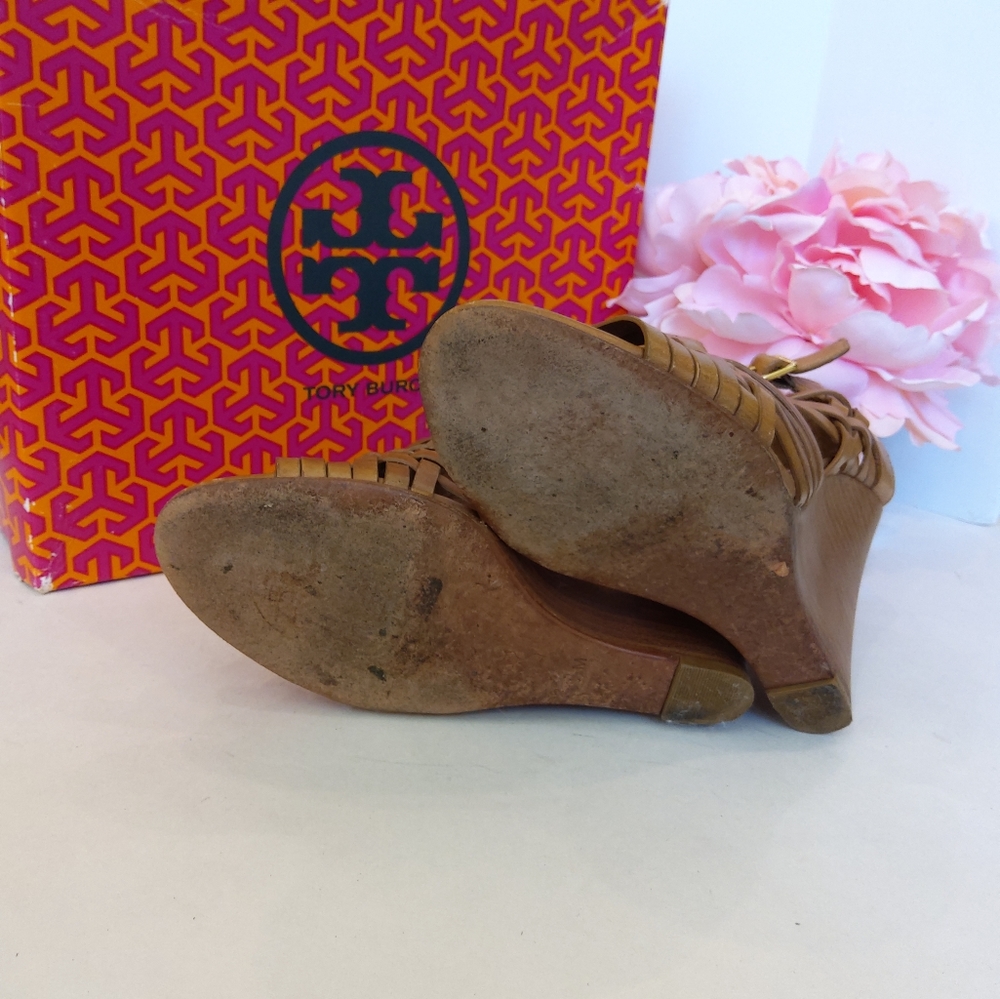 Tory Burch Tan Wedge Sandals - Picture 7 of 11